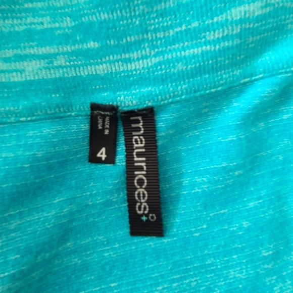 Plus sz 4 Maurices top teal - Picture 4 of 4
